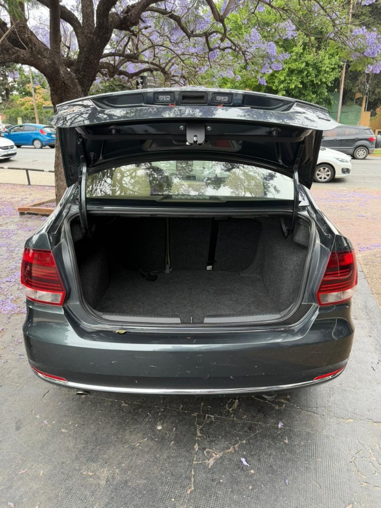 Volkswagen Polo 1.6 Msi Highline — foto 8